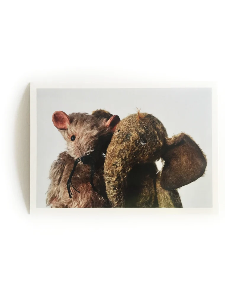 Kuscheltier-Postkarte "Kleine Freunde" - Ratte & Elefant "Amadeus & Claudius"