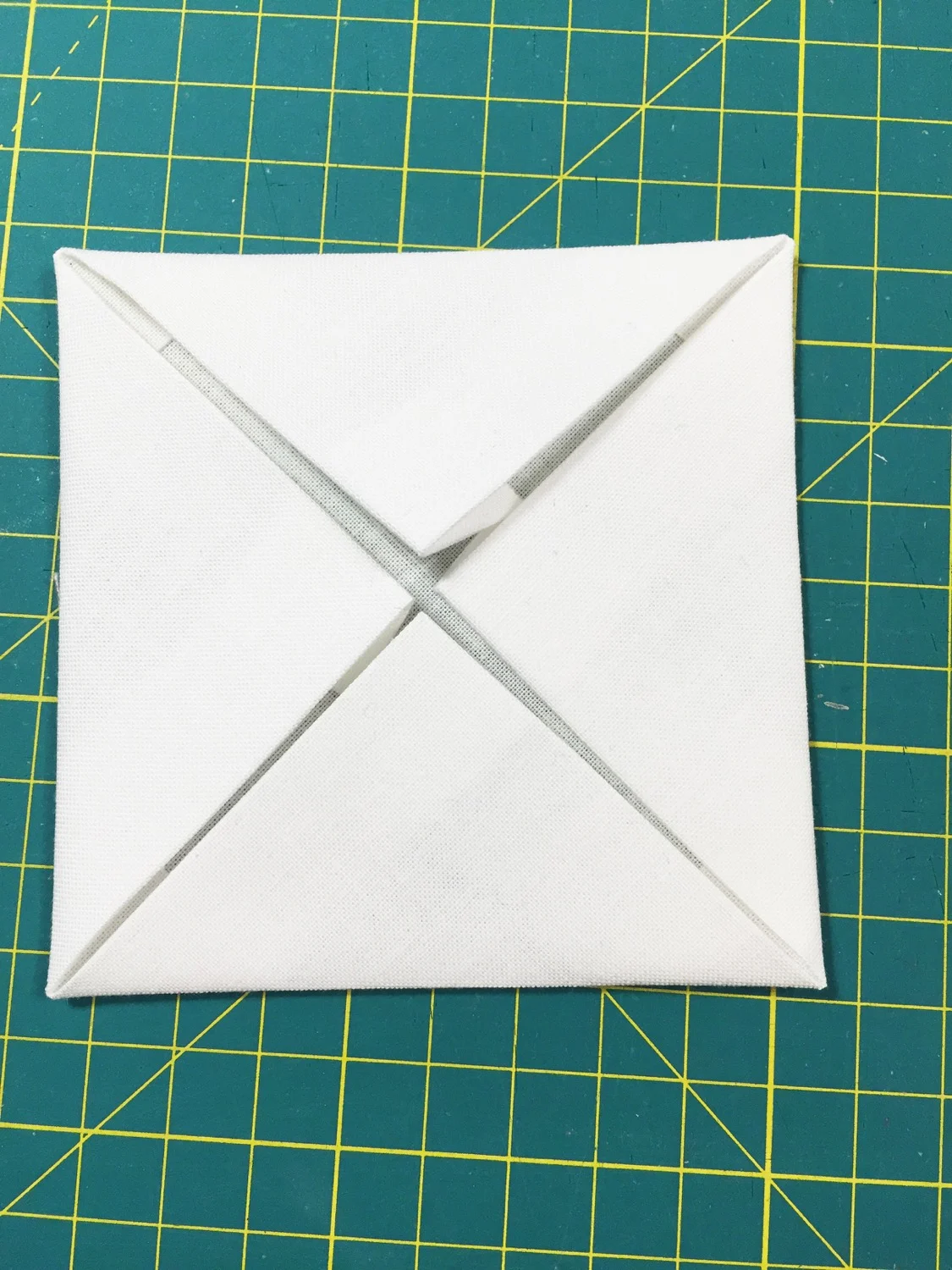 Cathedral Window Patchwork Block Tutorial