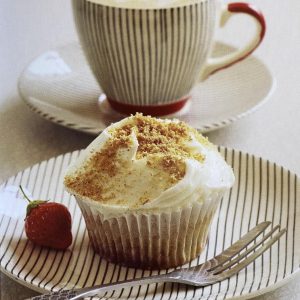 Grußkarte - Strawberry Cheesecake Cupcakes - mit Rezept der Hummingbird Bakery