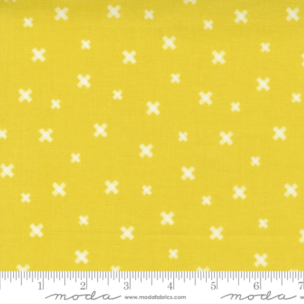 Moda Fabrics - Seashore Drive - Crosses Citrine - Sherri & Chelsi - 37623 13