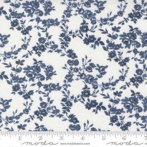 Moda - Nantucket Summer - Floral Cream Navy - Camille Roskelley - 55263 23