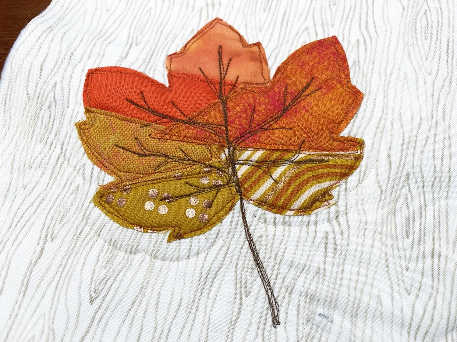 Scrappy Appliqué - Wilde Applikationen aus Stoffresten