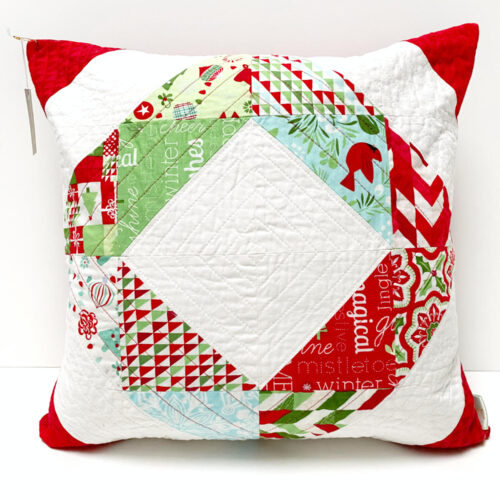 Weihnachtliche Kissenhülle - Half Square Triangles / Jingle