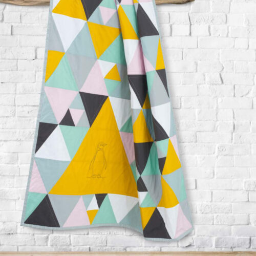 Materialpackung Kinderdecke "Dreieckszauber" - Nähen & Patchwork Magazin 2/26